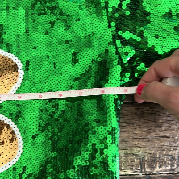 Feeling Lucky? 🍀 Spencer’s St Pat”s Sequin Crop Shirt Small - Picture 4 of 6